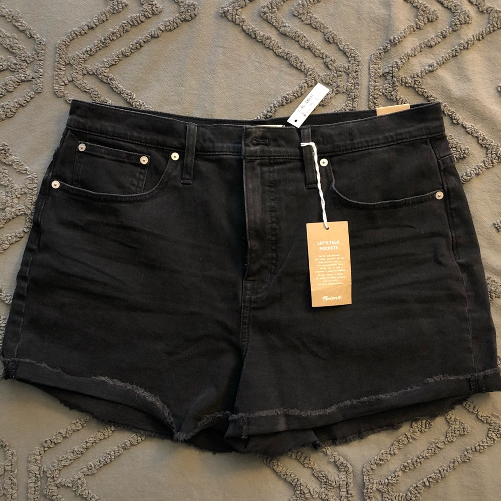 Madewell High-Rise Shorts in Lunar Wash: Raw-Hem